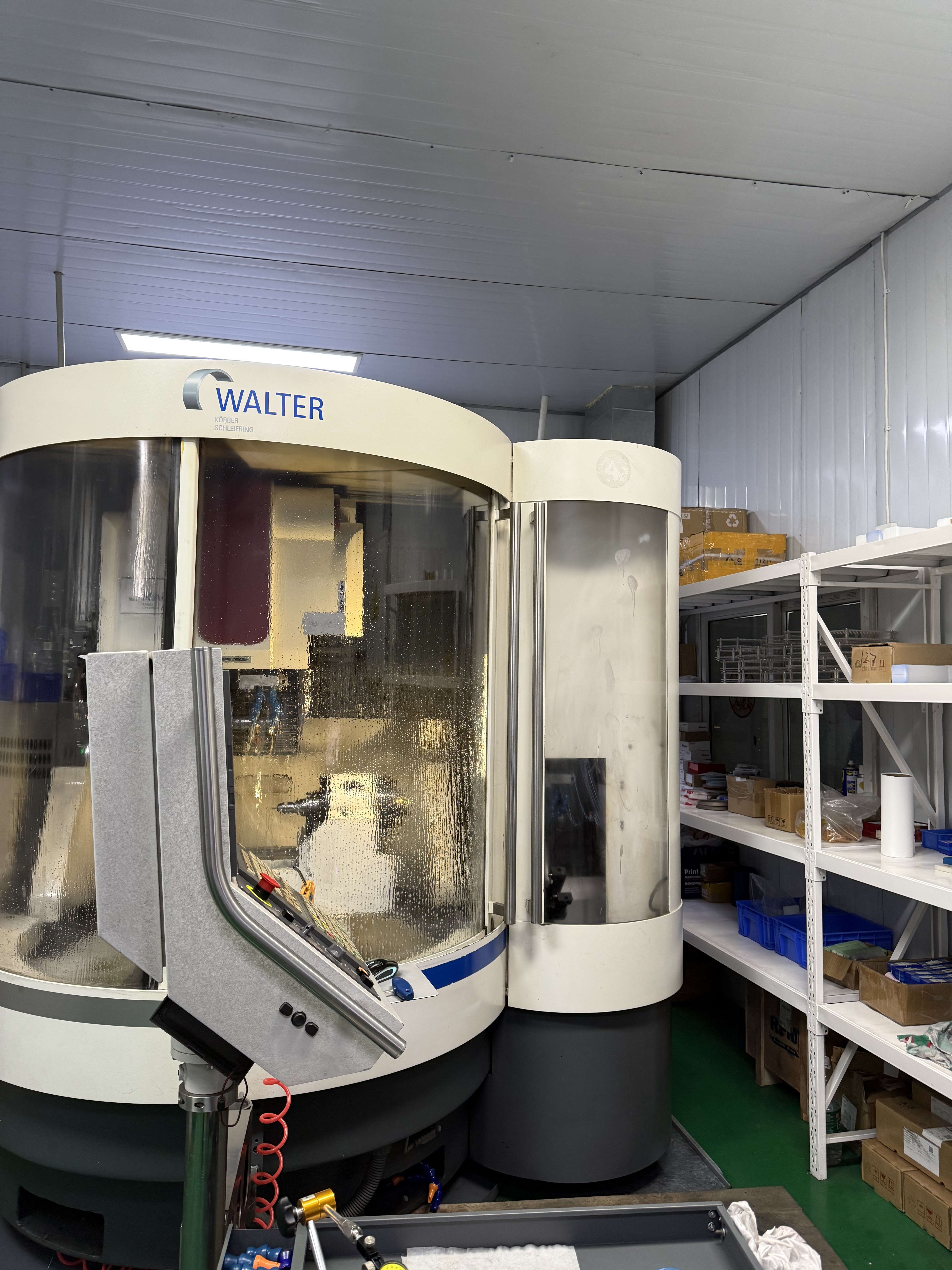 Chengdu Lian Xiang New Material CO.,LTD. factory production line